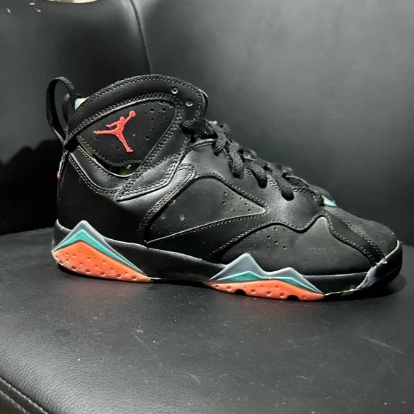 Air Jordan 7 Retro "Barcelona Nights” released in 2015